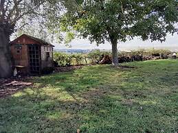 Geraeumiges Ferienhaus mit Garten