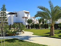 Duplex in Urb Naturista Near Beach & Pool