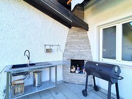 Holiday Home by Lake Maggiore With Balcony