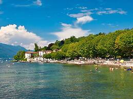 Holiday Home by Lake Maggiore With Balcony