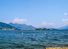 Holiday Home by Lake Maggiore With Balcony