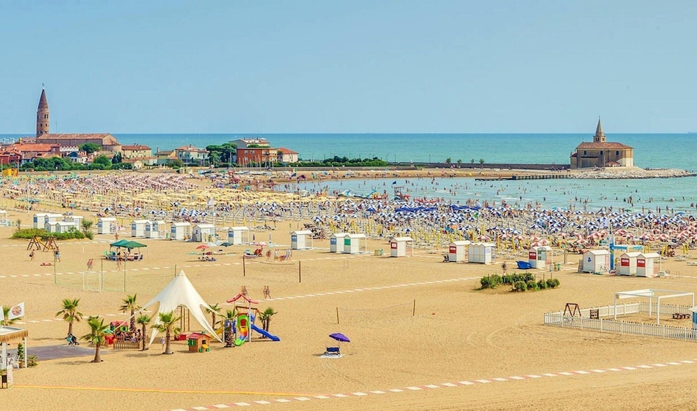 Apartment in Caorle 500 m From Beach