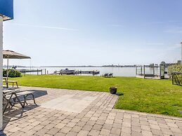 Lakeside Stay in Kamperland