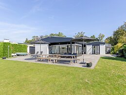 Lakeside Stay in Kamperland
