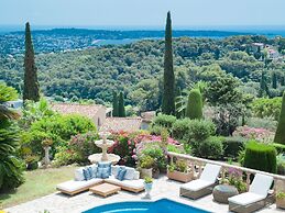 Sea View Villa With Pool