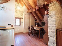 Charming Alpine Retreat for 9