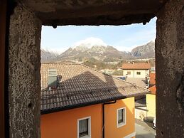 Charming Alpine Retreat for 9