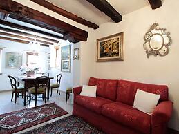 Charming Alpine Retreat for 9
