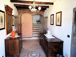 Charming Alpine Retreat for 9