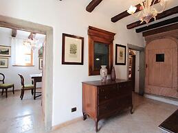 Charming Alpine Retreat for 9