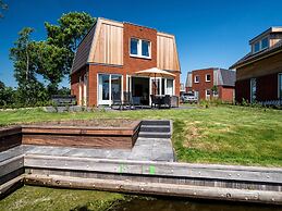Spacious Holiday Home With Outdoor spa