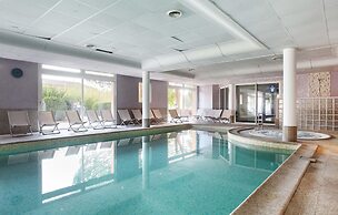 Apartment in Greoux-les-bains Near Lakes