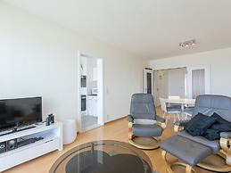 Cozy 1-bedroom Apartment With Sea View