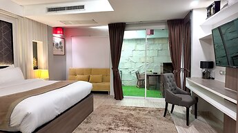 Aspira Suites Sukhumvit 20