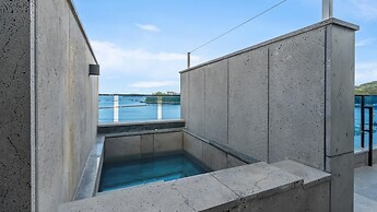 Changwon Healingtime Poolvilla Pension