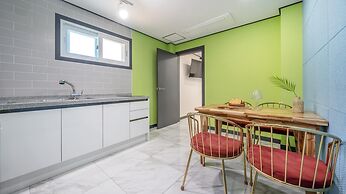 Changwon Healingtime Poolvilla Pension