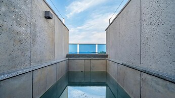 Changwon Healingtime Poolvilla Pension