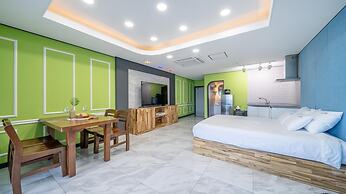 Changwon Healingtime Poolvilla Pension