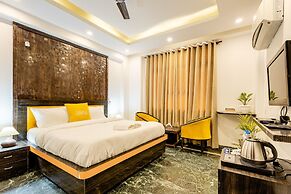 Lime Tree Hotel and Banquet Huda Metro
