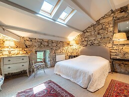 Beautiful Holiday Home With Private Pool