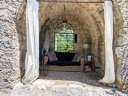 Beautiful Holiday Home With Private Pool