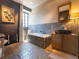 Beautiful Holiday Home With Private Pool
