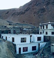 Kailash House - Tsomoriri Lake