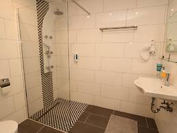 Apartment in Essen With Balcony & Garden