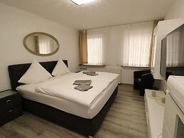 Apartment in Essen With Balcony & Garden