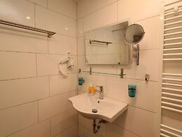Apartment in Essen With Balcony & Garden