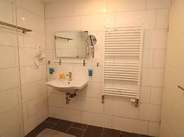 Apartment in Essen With Balcony & Garden