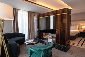Amoure Hotel