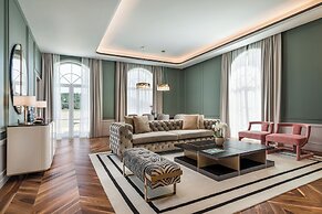 Amoure Hotel