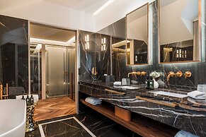 Amoure Hotel