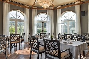 Amoure Hotel