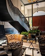 Amoure Hotel