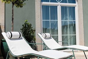 Amoure Hotel