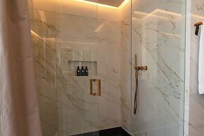 Amoure Hotel