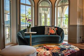 Amoure Hotel