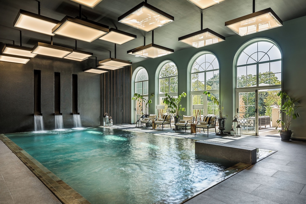 Amoure Hotel