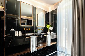 Amoure Hotel