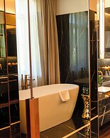 Amoure Hotel
