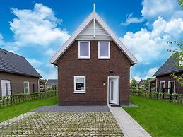Holiday Home in South Holland by Stompaarde Plas