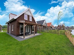 Holiday Home in South Holland by Stompaarde Plas