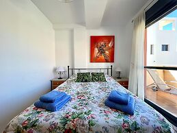 Apartment Near Beach With Pools in Spain