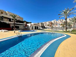 Apartment Near Beach With Pools in Spain