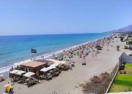 Apartment Near Beach With Pools in Spain