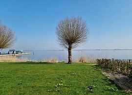 Houseboat in Offingawier With Sea View