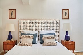 Idyllic Light-Filled Alfama Apt, By Timecooler