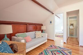 Central, Comfy And Light-Filled Apt, By Timecooler